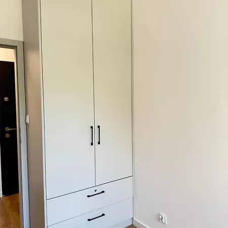 Goat Apartman